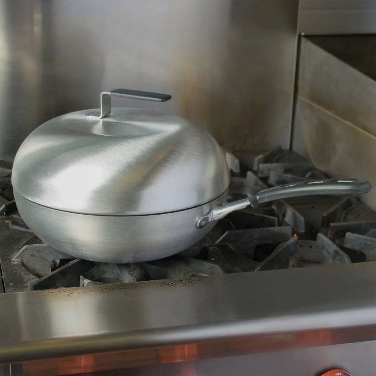 Aluminum 4.5 Qt. Stir Fry Pan V610