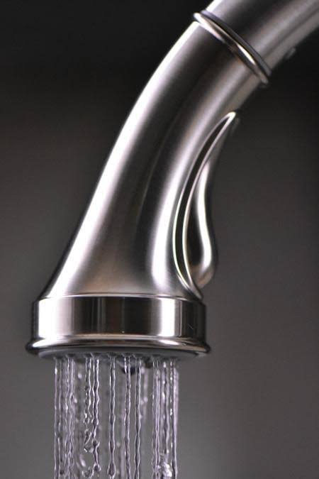 Steel Optik 2-Spray HighArc Pull-Down Kitchen Faucet Z905