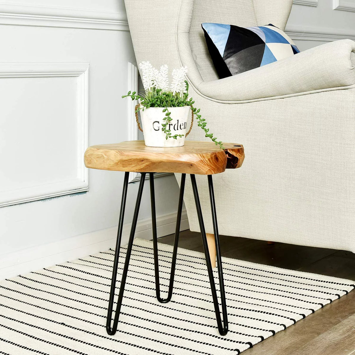 Live Edge Side Table with Hairpin Legs T50268