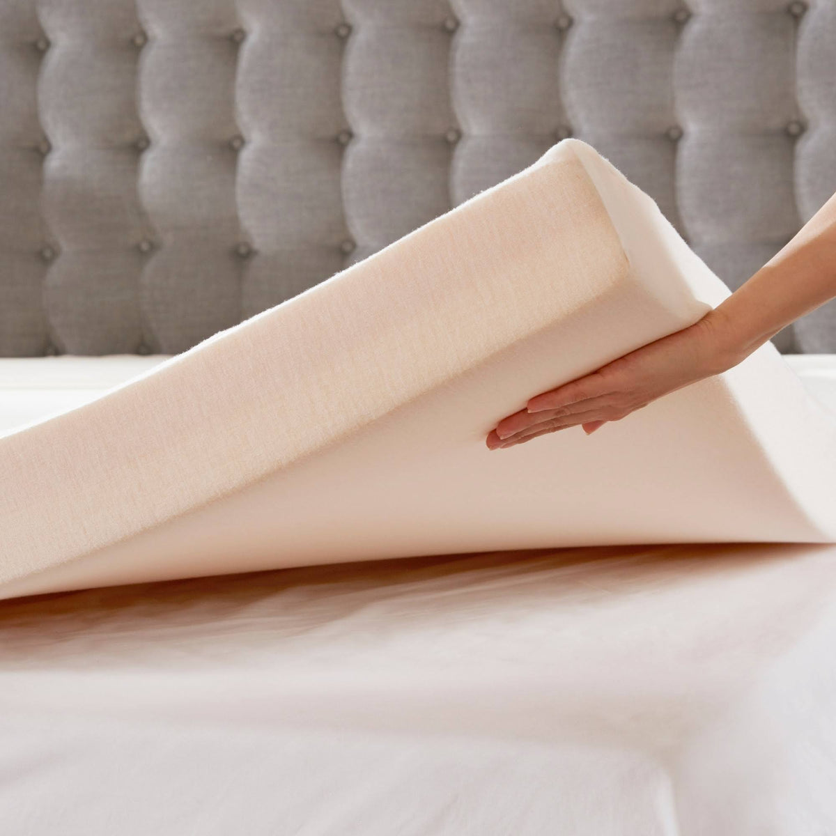White Twin Memory Foam Mattress Topper V7354