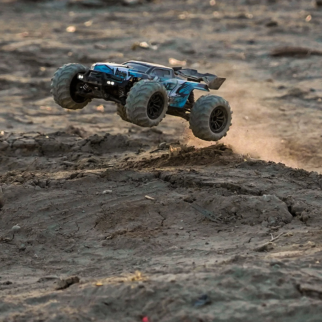 2.4Ghz 70KM/H 1/16 Off Road RC Trucks Brushless Motor LED Light 4WD Vehicle H1674