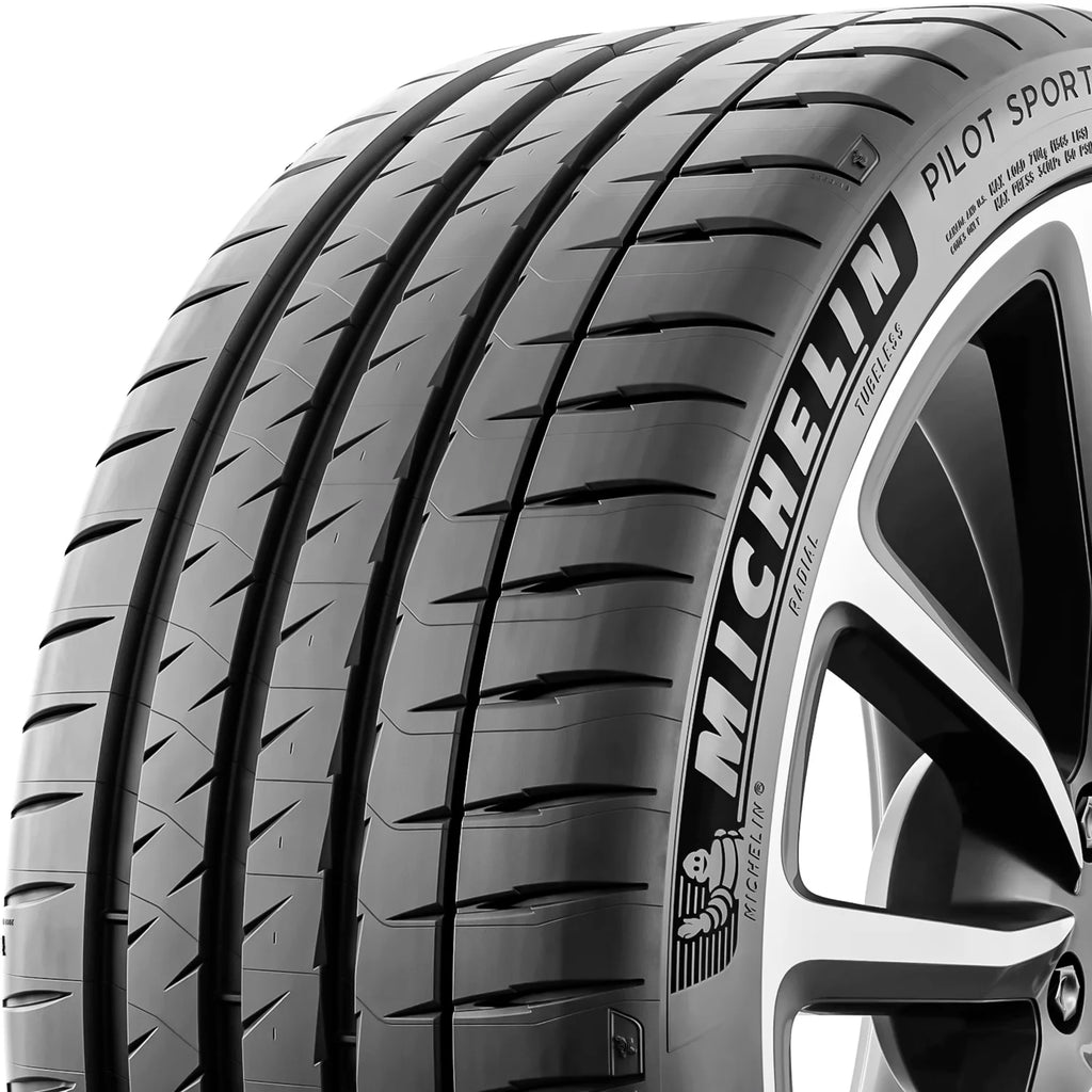 305/35ZR20 Passenger Tire Q2853