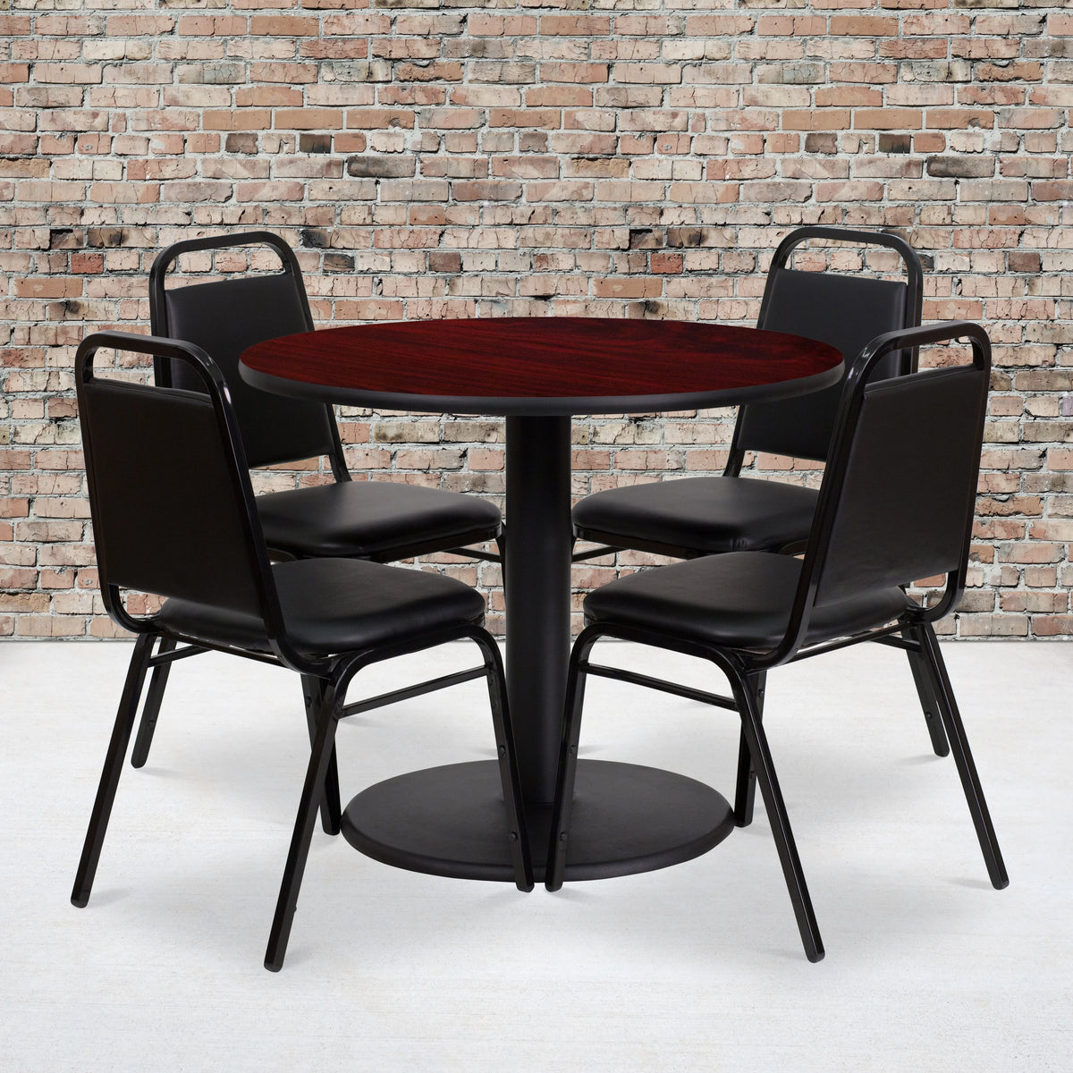 Mahogany Laminate Table Set with 4 Black Banquet Chairs Q38562