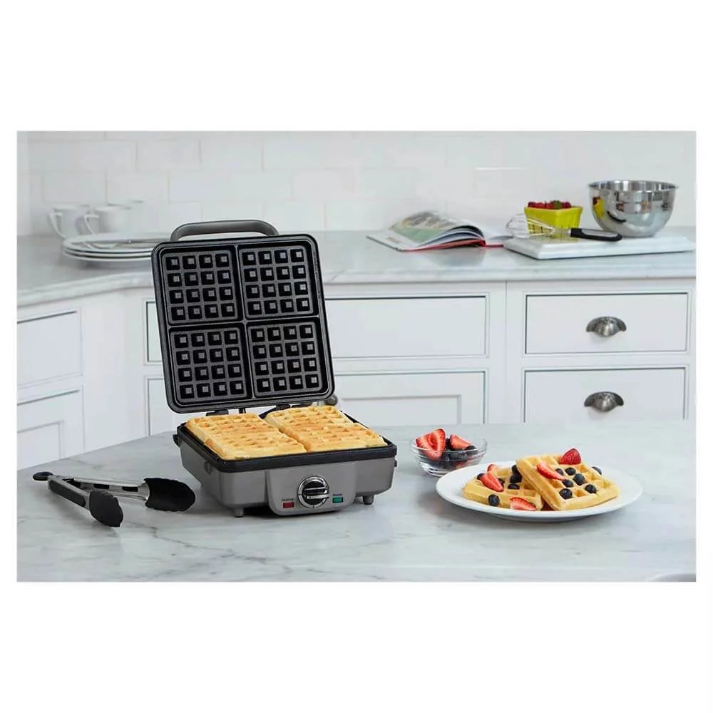 Belgian Waffle Maker with Pancake Plates O56619