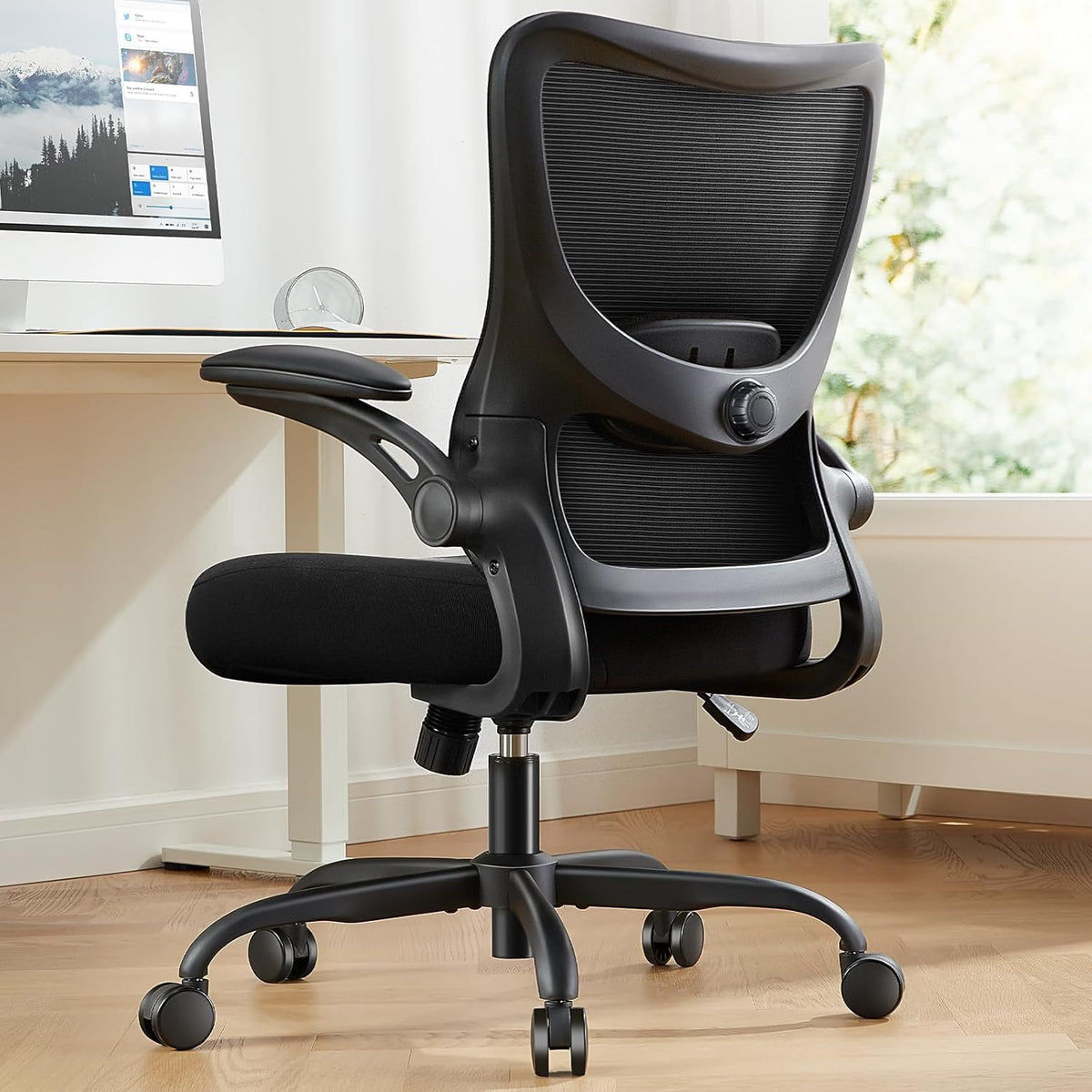 Black Office Chair Y923744