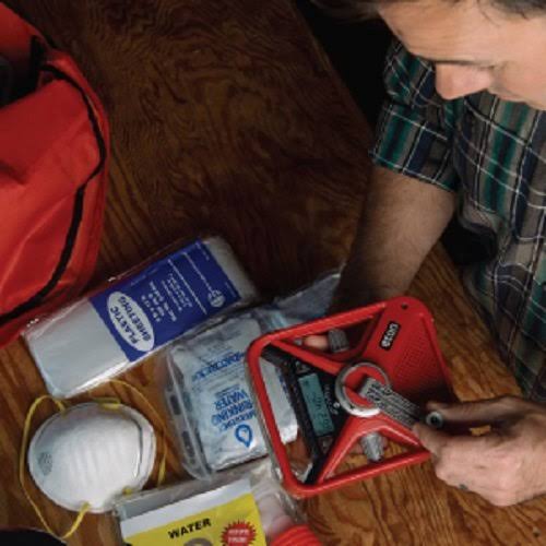 Hand Crank NOAA AM/FM Weather Alert Radio with Smartphone Charger T651
