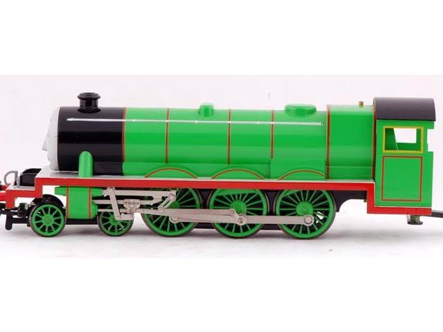 Green Engine with Moving Eyes V132795