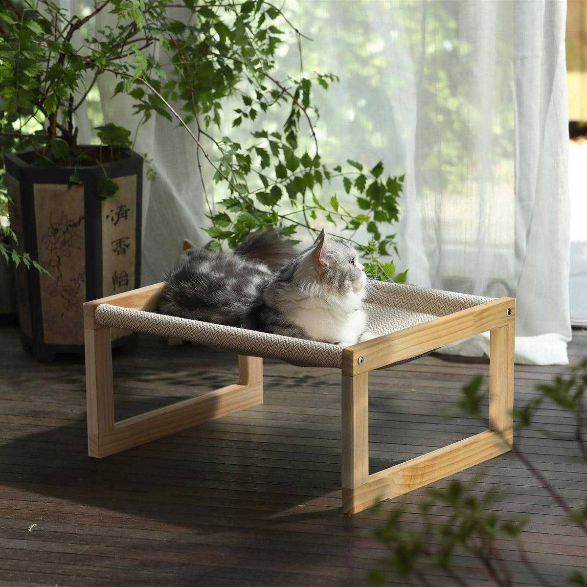 Large Breathable Wooden Cat Bed D203