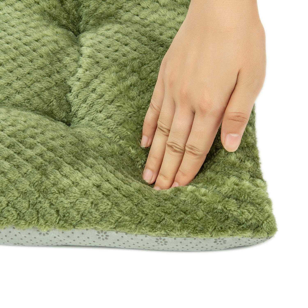 Fuzzy Plush Pet Beds U86935