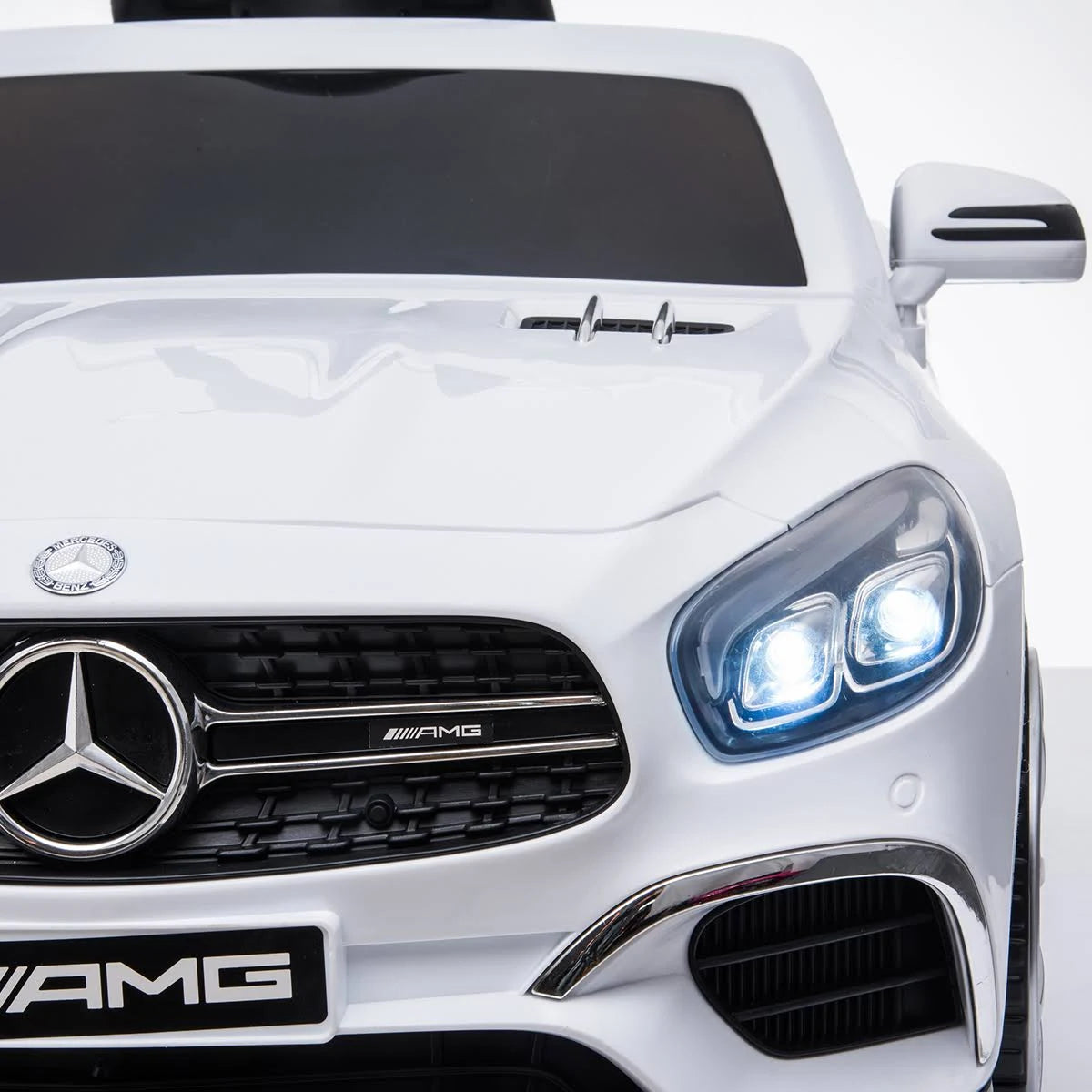 White 12V Ride-On Car A11519