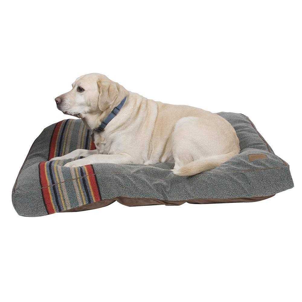 Camp Pet Bed D44640